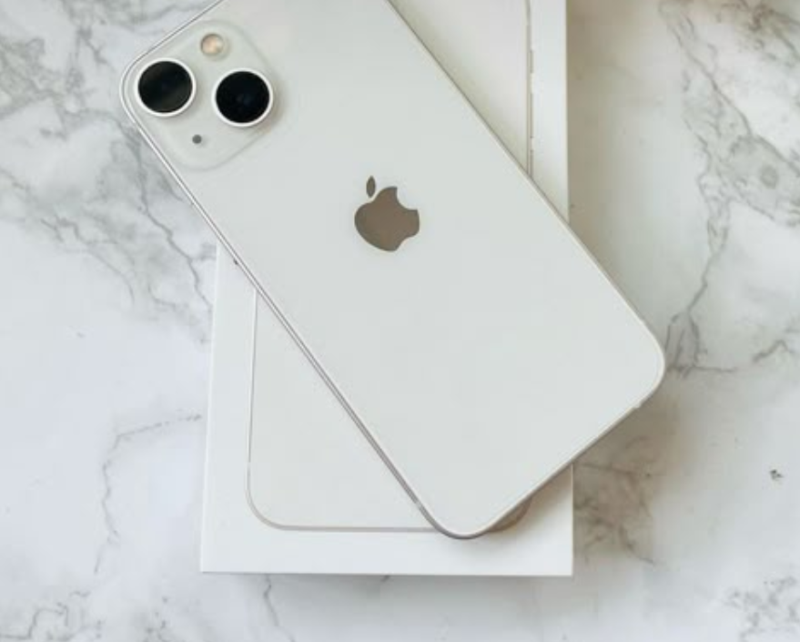 Read more about the article iPhone 13